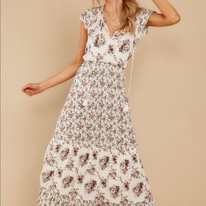 Vici floral maxi dress